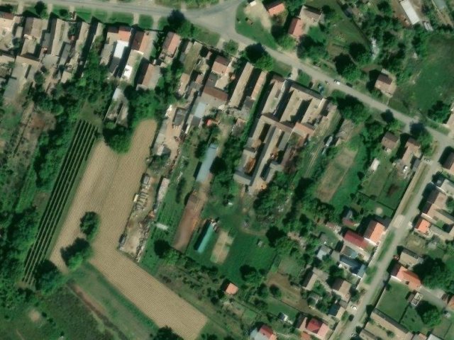 House 780 m2, Tenja, parcel 447 - satellite image