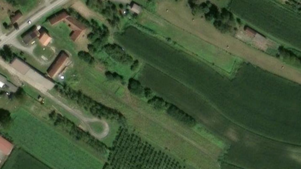 Haus 3830 m2, Veliki Grdevac, Parzelle Nr. 359/1 - Satellitenbild der Parzelle