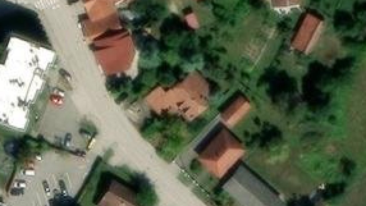 Haus 763 m2, Ivanic-Grad, Parzelle Nr. 1693/2 - Satellitenbild der Parzelle