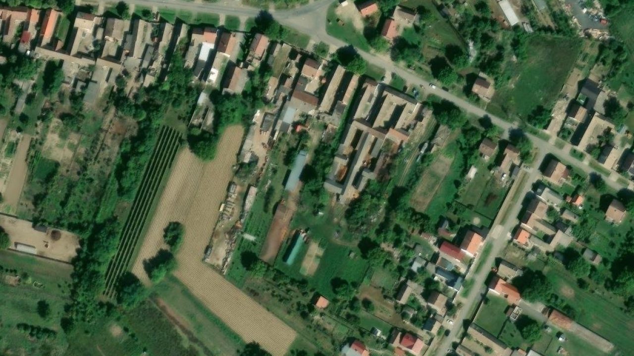 House 780 m2, Tenja, parcel 447 - satellite image of the parcel