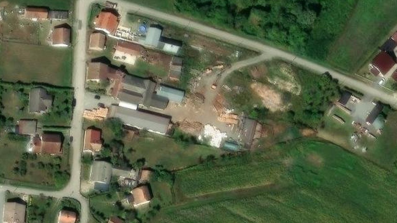 House 1749 m2, Brocice, parcel 115 - satellite image of the parcel