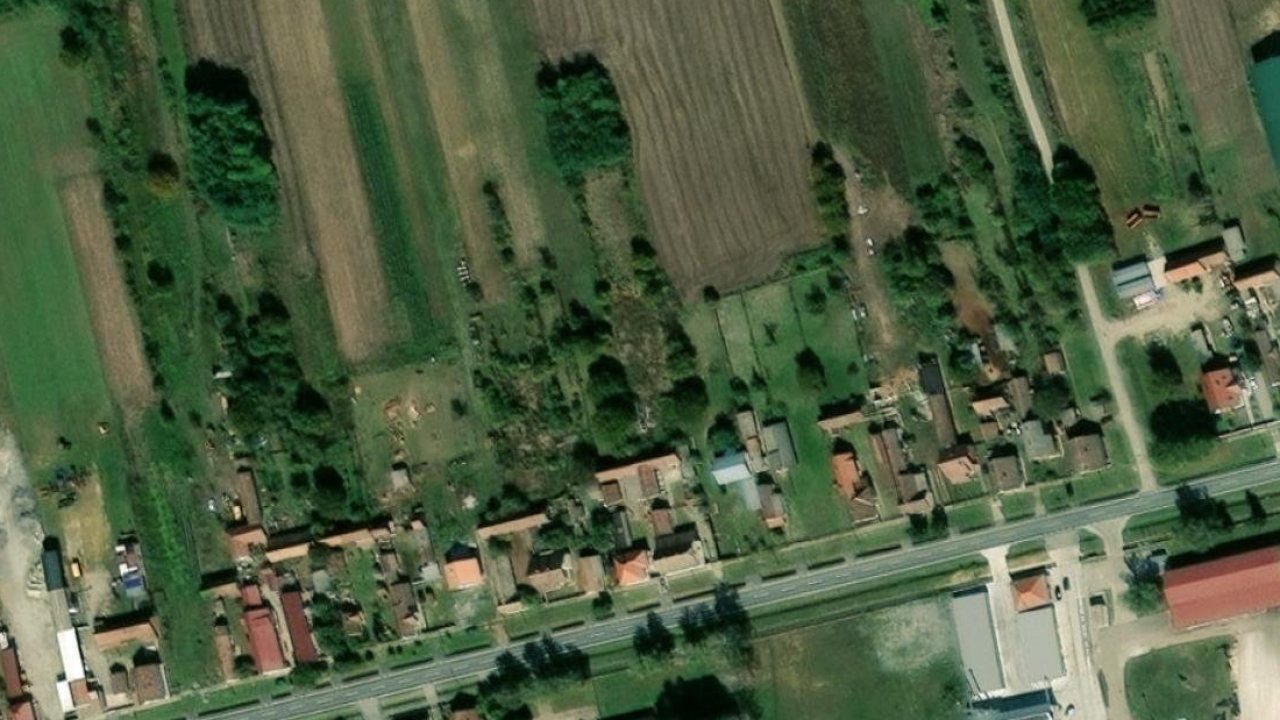 Kuca 2810 m2, Cadavica, k.c. 2424 - satelitska snimka cestice