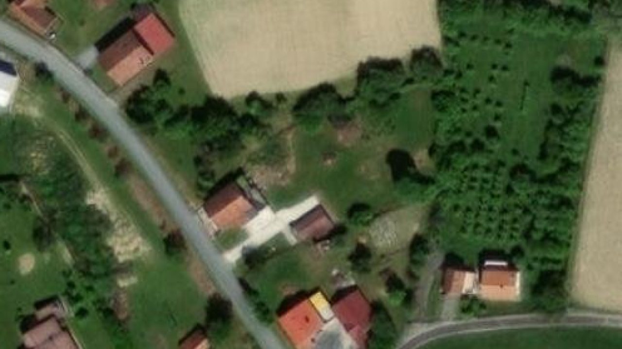 Haus 2647 m2, Veliko Trojstvo, Parzelle Nr. 1229/15 - Satellitenbild der Parzelle