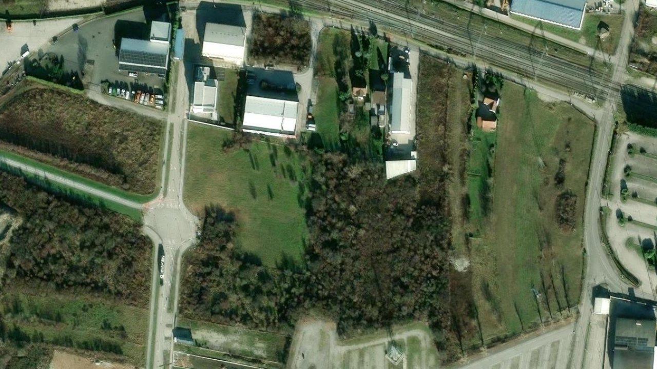 Zemljiste 1177 m2, Sesvete Novo, k.c. 2432 - satelitska snimka cestice